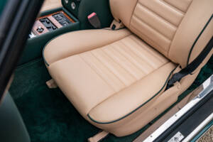 Bild 29/39 von Bentley Azure (1995)
