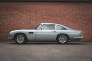 Image 3/37 de Aston Martin DB 5 (1964)