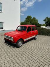 Image 2/10 of Renault R 4 GTL (1987)