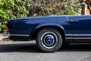 Bild 8/46 von Mercedes-Benz 230 SL (1966)
