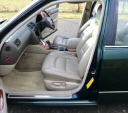 Afbeelding 32/50 van Lexus LS 400 (1998)