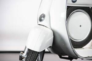 Image 48/49 de Piaggio Vespa 50 SS (1966)