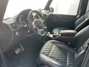 Immagine 4/24 di Mercedes-Benz G 65 AMG (2017)