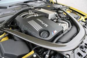 Image 81/98 of BMW M4 (2014)