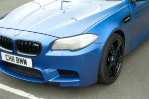 Image 21/50 of BMW M5 (2014)