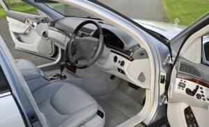 Image 35/50 de Mercedes-Benz S 500 L (2001)