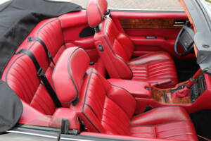 Image 25/44 de Aston Martin Virage Volante (1993)