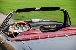 Image 24/37 de Maserati Mistral 4000 Spyder (1967)