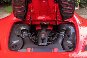 Image 19/19 of Ferrari F8 Spider (2020)