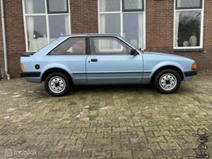 Bild 24/42 von Ford Escort 1.6 (1983)