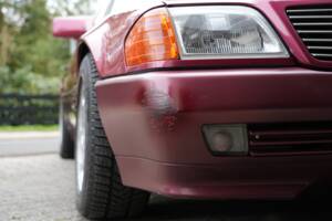 Image 14/95 of Mercedes-Benz 300 SL (1993)