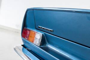 Bild 29/33 von Aston Martin V8 Vantage Volante (1987)