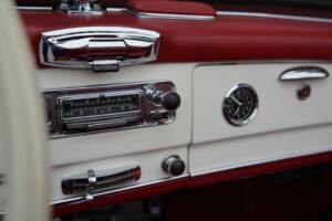 Bild 37/50 von Mercedes-Benz 190 SL (1960)