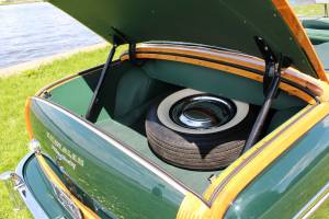 Image 30/52 of Chrysler New Yorker (1949)