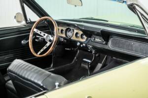 Imagen 36/50 de Ford Mustang 390 GTA (1966)