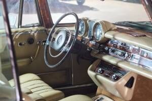 Bild 25/47 von Mercedes-Benz 280 SE (1970)