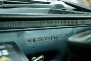 Image 23/50 of Mercedes-Benz 500 SEC (1982)