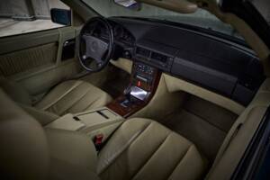 Image 67/100 de Mercedes-Benz SL 280 (1995)