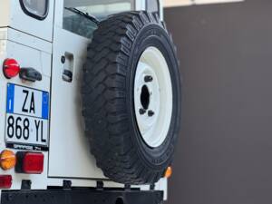 Bild 14/61 von Land Rover Defender 90 Td5 (2000)