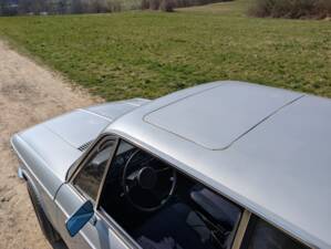Image 19/41 of BMW 2002 (1968)