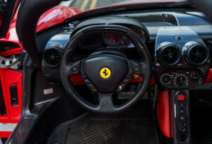 Image 17/29 of Ferrari Enzo Ferrari (2002)