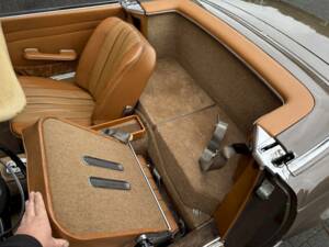 Image 23/36 de Mercedes-Benz 250 SL (1968)