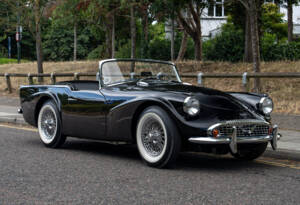 Image 2/28 of Daimler SP 250 (1961)