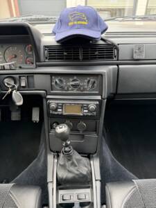 Obraz 9/53 pojazdu Volvo 740 (1990)