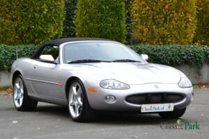 Image 22/50 of Jaguar XKR &quot;Silverstone&quot; (2000)