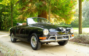 Image 17/65 de Volkswagen Karmann Ghia 1600 (1971)