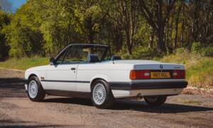 Bild 3/36 von BMW 318i (1991)