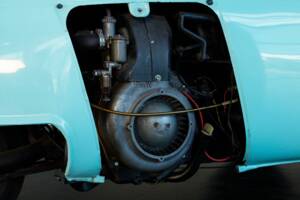 Image 27/29 of BMW Isetta 300 (1962)
