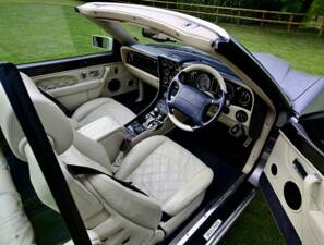 Bild 46/50 von Bentley Azure (2003)