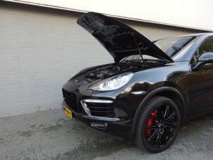 Imagen 87/97 de Porsche Cayenne Turbo (2011)
