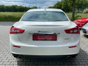 Image 6/18 of Maserati Ghibli (2014)