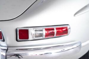 Image 23/36 of Mercedes-Benz 300 SL Roadster (1961)