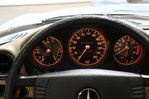 Image 22/41 de Mercedes-Benz 450 SLC 5,0 (1979)