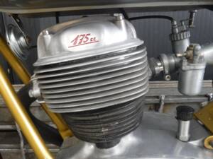 Imagen 33/38 de Mondial DUMMY (1958)