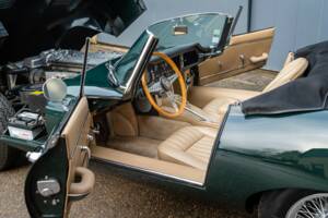 Image 23/48 de Jaguar Type E 4.2 (1965)