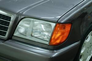 Bild 19/50 von Mercedes-Benz 400 SE (1991)