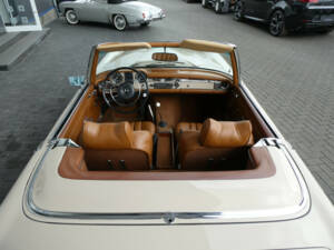 Imagen 17/25 de Mercedes-Benz 280 SL (1969)