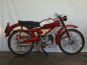Image 5/44 of Moto Guzzi Cardellino 75 (1957)