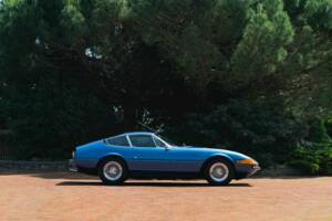 Image 4/30 of Ferrari 365 GTB&#x2F;4 Daytona (1973)