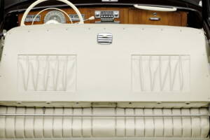 Image 20/31 of BMW 502 - 3.2 Litre Super (1960)