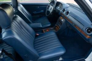 Image 7/62 of Mercedes-Benz 280 CE (1982)