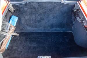 Image 23/50 de Ferrari Dino 246 GT (1970)