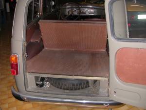 Imagen 7/9 de FIAT 500 C Belvedere (1952)