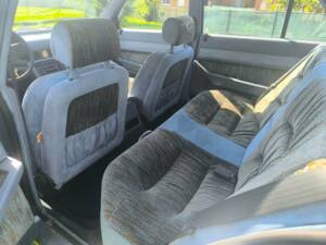 Image 15/22 of Maserati 422 (1991)