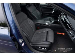 Image 6/50 of ALPINA B5 Touring Biturbo AWD (2017)