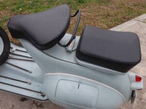 Image 49/50 de Piaggio Vespa 125 (1961)
